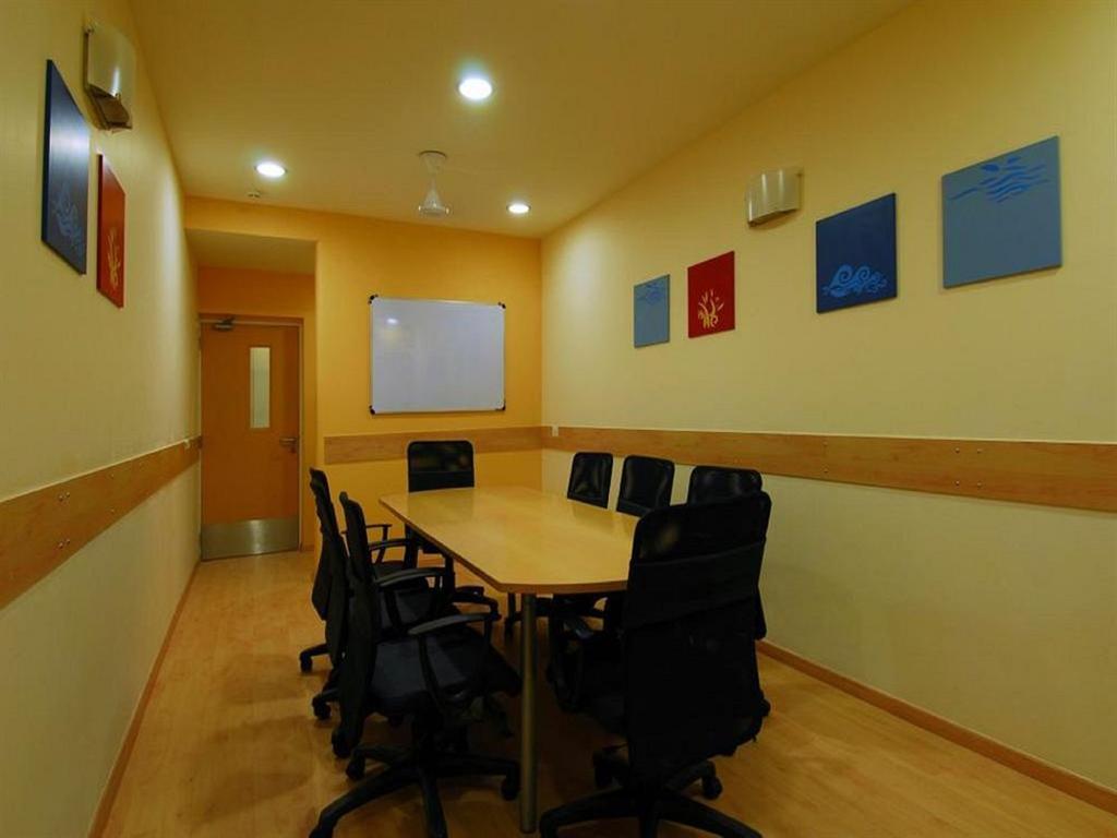 Faridabad Hotell Eksteriør bilde